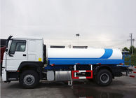 9 Cbm Pojemność Zbiornik na wodę / LPG Ciężarówka z napędem LHD Typ 4600mm Rozstaw osi