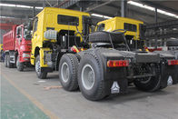 Żółta ciężarówka ciągnikowa Sinotruk Howo 6x4 z ​​silnikiem WD615 i kabiną HW76