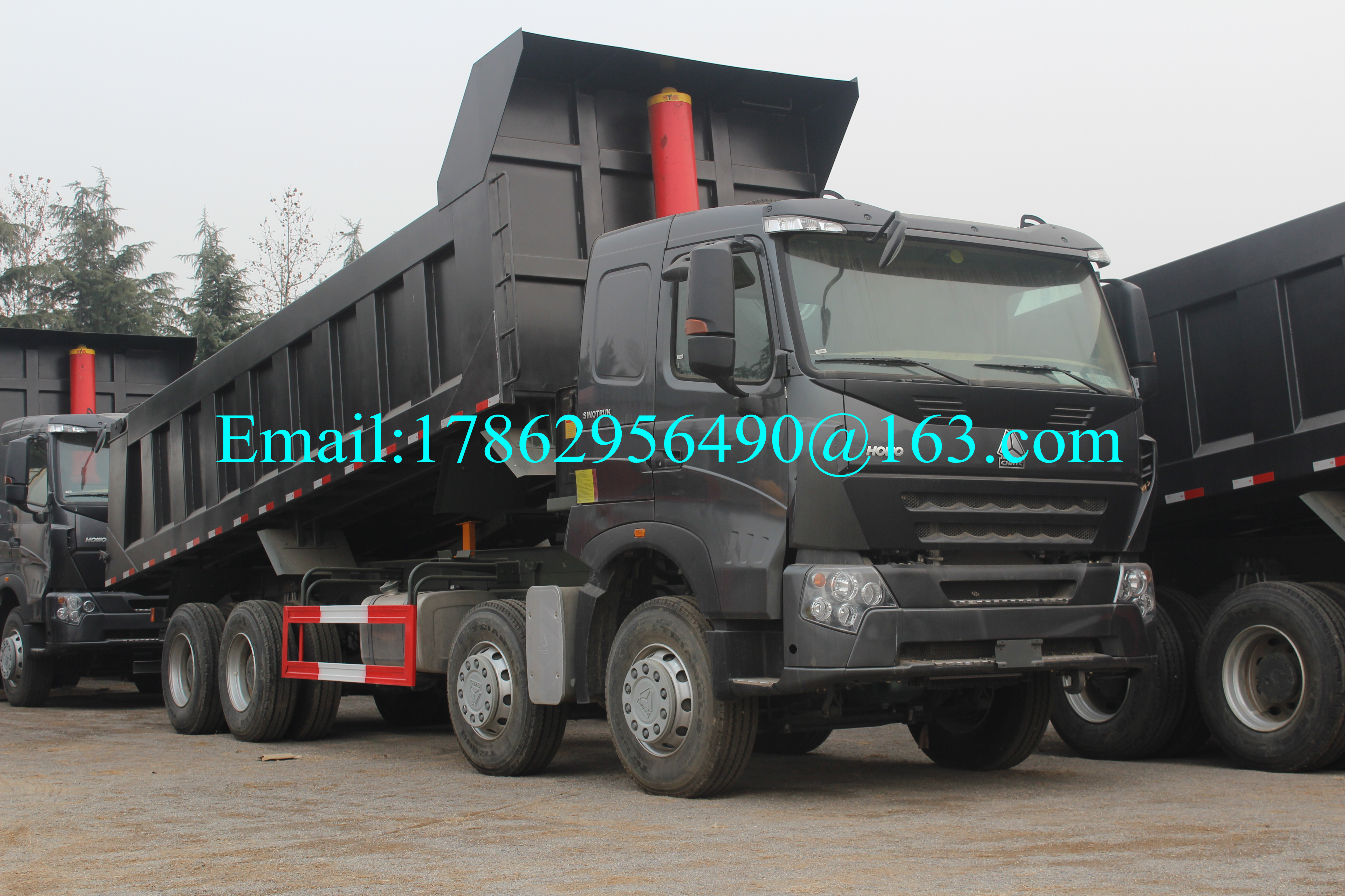 Czarny 371 HP 8x4 Heavy Duty Truck Z ZF8118 Przekładnia kierownicza i kabina HW76