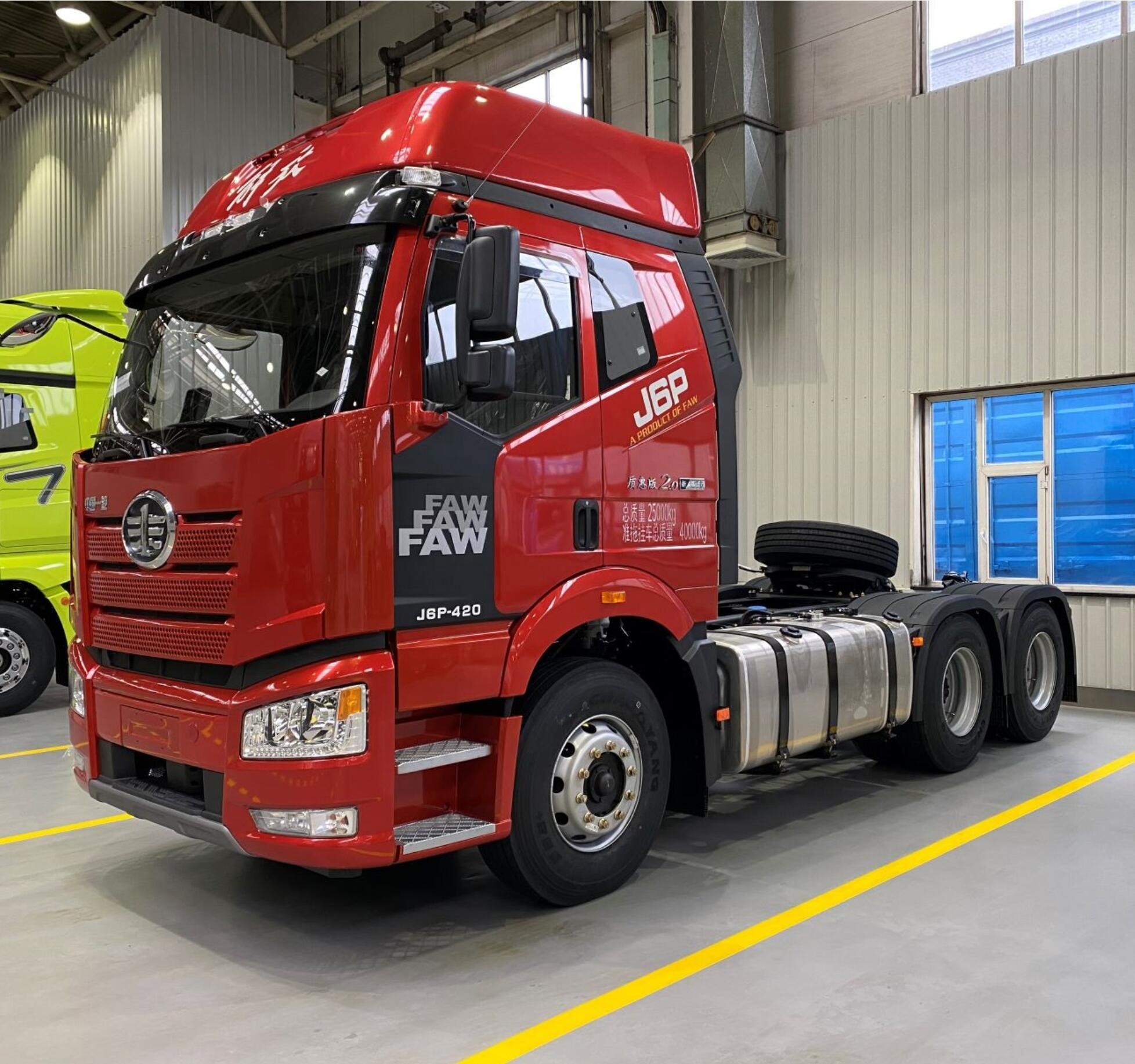 ISO9001 JIEFANG J6P 6x4 Trailer Truck Head do transportu