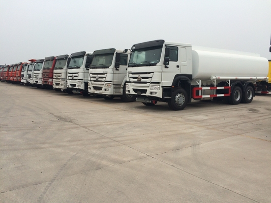 SINOTRUK HOWO 28000L RHD Cisterna 8x4 6x4 Napęd 12 opon