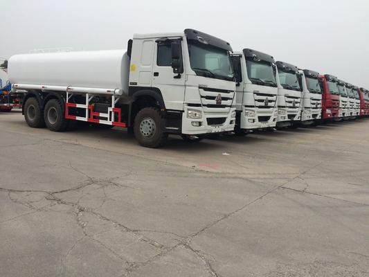 SINOTRUK HOWO 28000L RHD Cisterna 8x4 6x4 Napęd 12 opon
