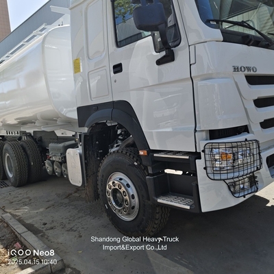 Sinotruk HOWO 6X4 20000 L 25000 L Przewoźnik ładunków Cisterna naftowa Cisterna paliwowa Cisterna