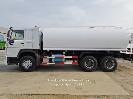 Silnik wysokoprężny Sinotruck HOWO 6X4 336HP HOWO 10 Opony 20000 Litry Sprinkler Cisterna wodna