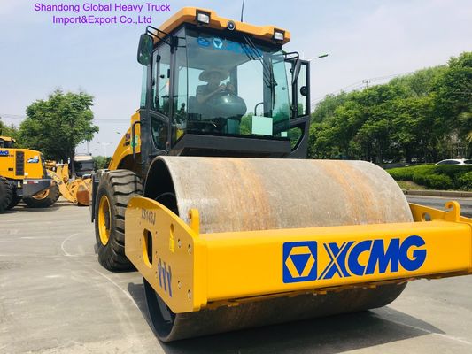 Oficjalny zagęszczarka Chiny 14 ton ciężki samobieżny walec wibracyjny Xs143j w Algierii
