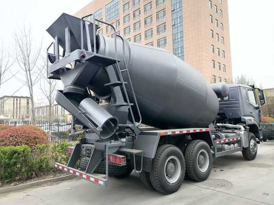 HOWO NX Lightweight Mixer Truck with 25T Payload and 300-400hp Maximum Horsepower for Construction Projects