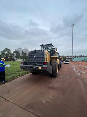 XCMG XC958 ładowarka kołowa o pojemności 5,8 -6 tony o mocy nominalnej 162 kW i pojemności wiadra 1,9 Cbm