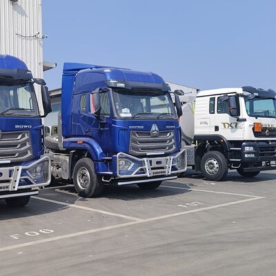HOWO NX Pociąg ciężarowy z 6×4 kołami napędowymi silnikiem wysokoprężnym i kabiną z wysokim dachem do transportu górniczego i ładunków dalekobieżnych