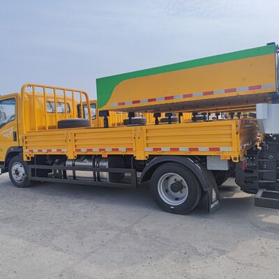 HOWO 4×2 Diesel Engine Crash Cushion Truck z hydraulicznym układem sterowania i modułową konstrukcją pochłaniającą energię dla bezpieczeństwa na drodze