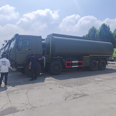 HOWO 8×8 60000L Cisterna paliwowa z silnikiem 371 KM do transportu ciężkiego paliwa