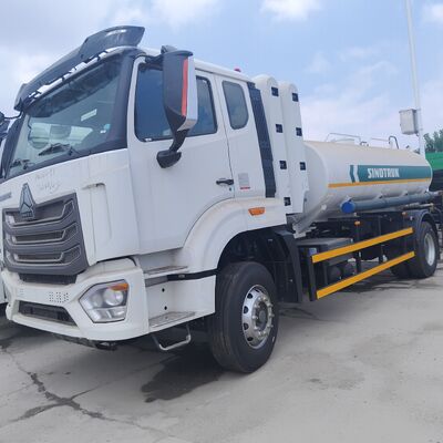 HOWO NX 6×4 CNG Tank Tank z silnikiem o mocy 400 KM i ładunkiem 20 T do transportu oleju napędowego i benzyny