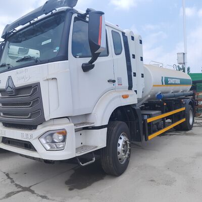 HOWO NX 6×4 CNG Tank Tank z silnikiem o mocy 400 KM i ładunkiem 20 T do transportu oleju napędowego i benzyny