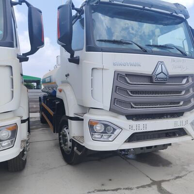 HOWO NX 6×4 CNG Tank Tank z silnikiem o mocy 400 KM i ładunkiem 20 T do transportu oleju napędowego i benzyny