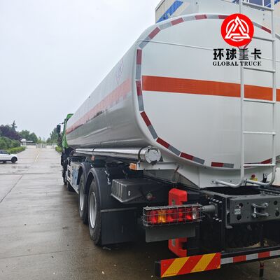 HOWO NX 8x4 30000L Samochód z czołgami paliwowymi ciężarówka z napędem napędowym na silnik napędowy dla rynku Mozambiku