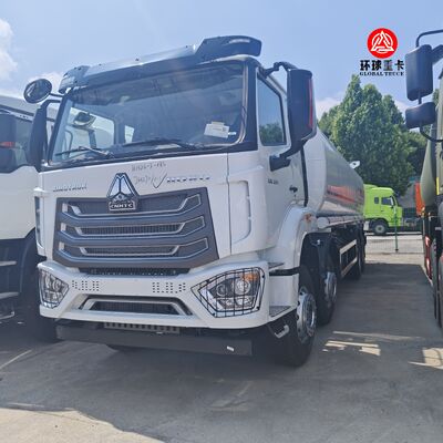 HOWO NX 8x4 30000L Samochód z czołgami paliwowymi ciężarówka z napędem napędowym na silnik napędowy dla rynku Mozambiku