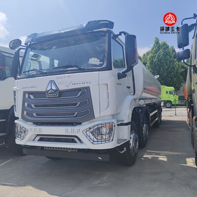 Ciężarówka cysterna na paliwo HOWO NX 8x4 30000L, ciężka cysterna dieslowa do transportu paliwa w Kenii