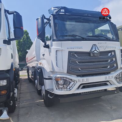 HOWO NX 8x4 30000L Cisterna paliwowa ciężarówka napędowa Diesel Bowser dla Zambii Górnictwo i dystrybucja paliwa