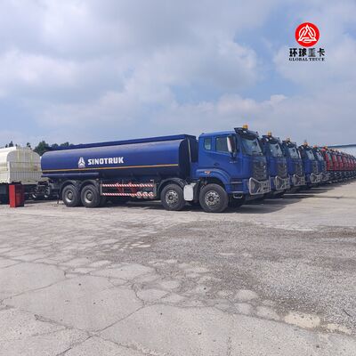 Ciężarówka cysterna na paliwo HOWO NX 8x4 30000L, ciężka cysterna dieslowska na rynek Tanzanii