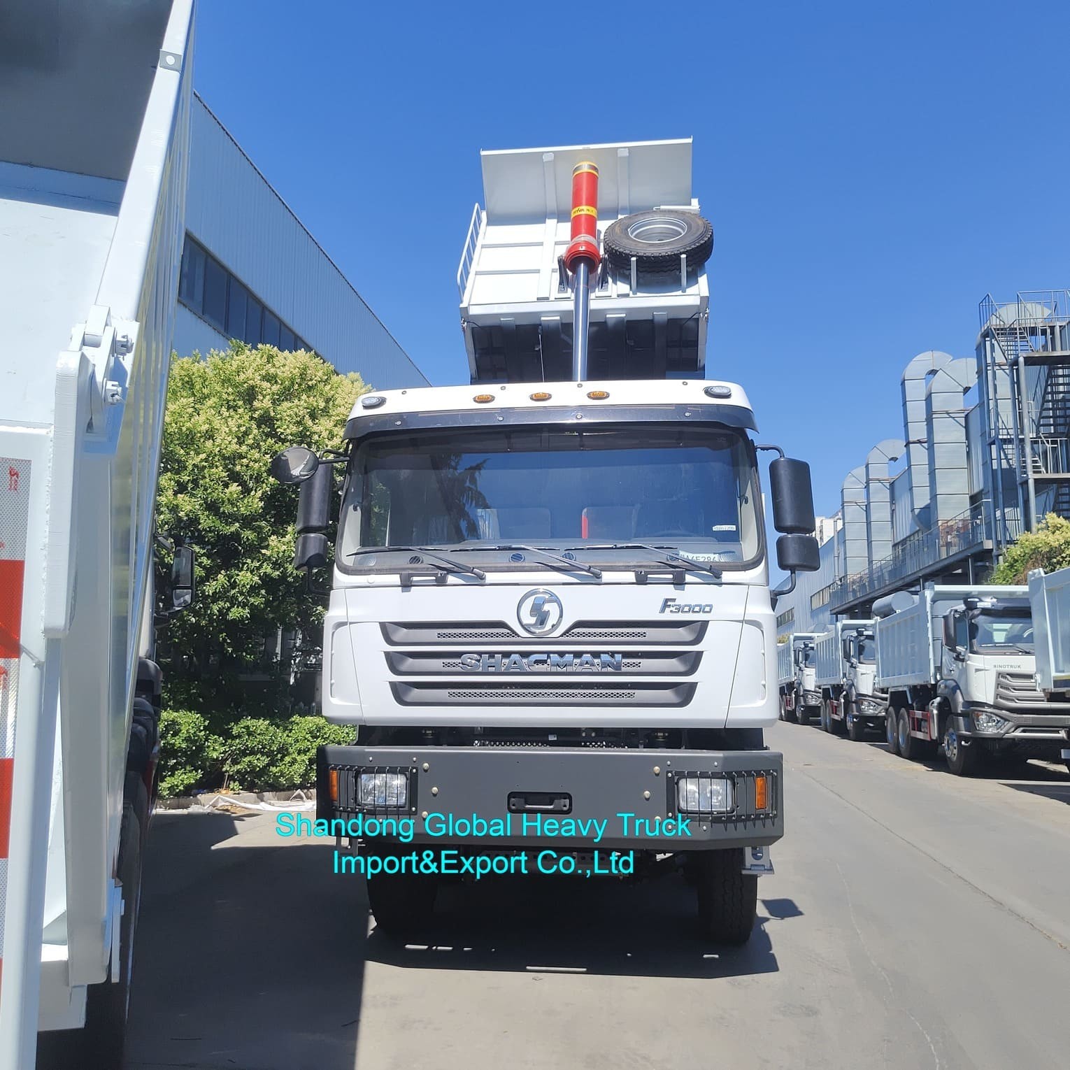Ciężarówka wywrotka Shacman 380KM Wywrotka 6*4/8*4 Seria F3000 80 / 120 ton