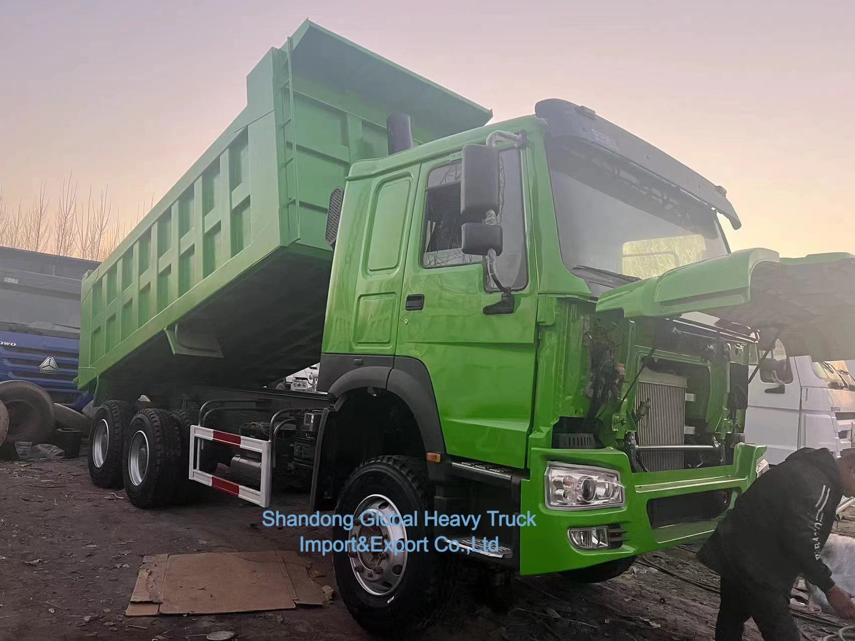 Niższa cena Sinotruk HOWO Nx Tx używany nowy producent