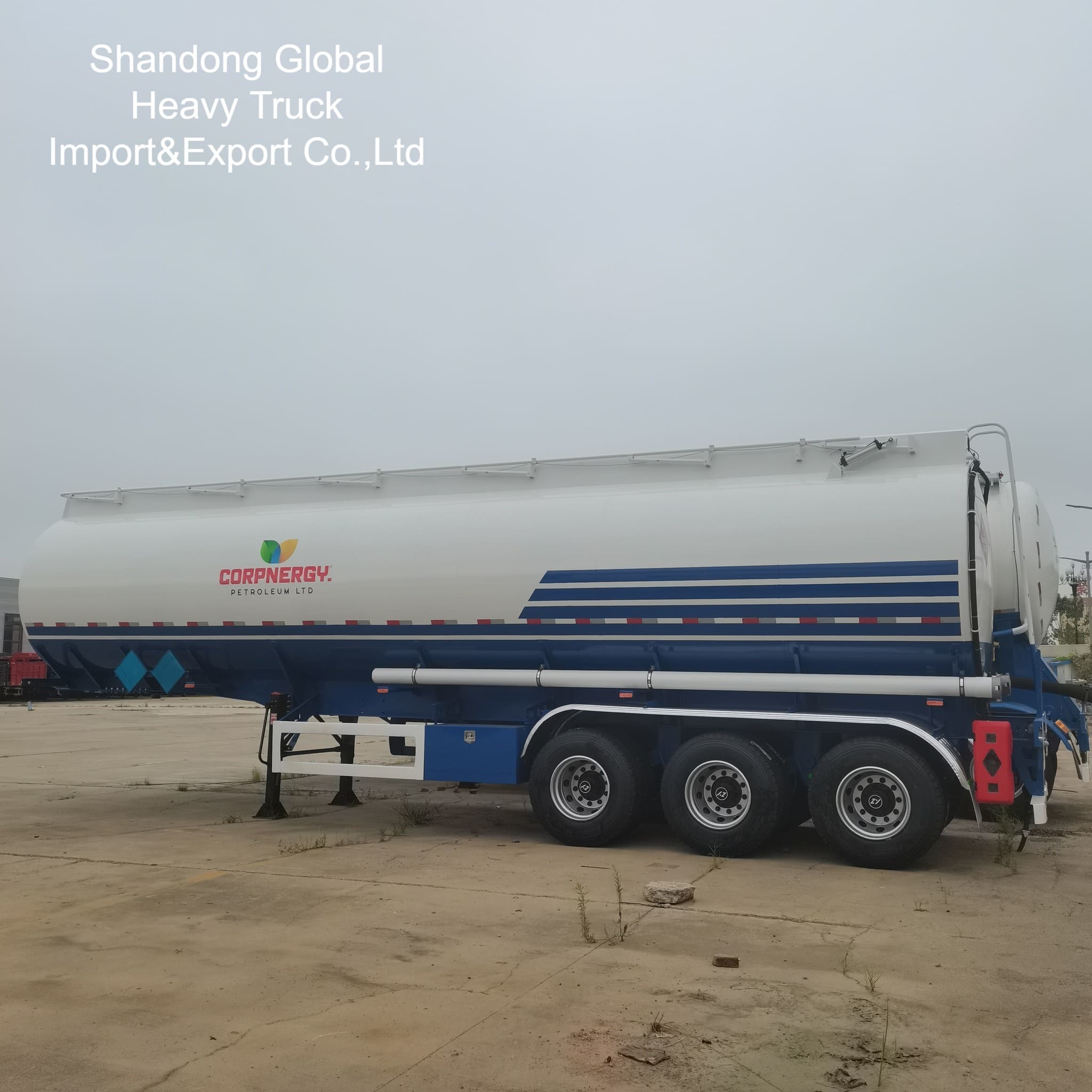 3-5 Chambers 13T FUWA or BPW Axle 12R22.5 Tires Fuel Tanker Semi Trailer for Heavy Duty Oil Transport