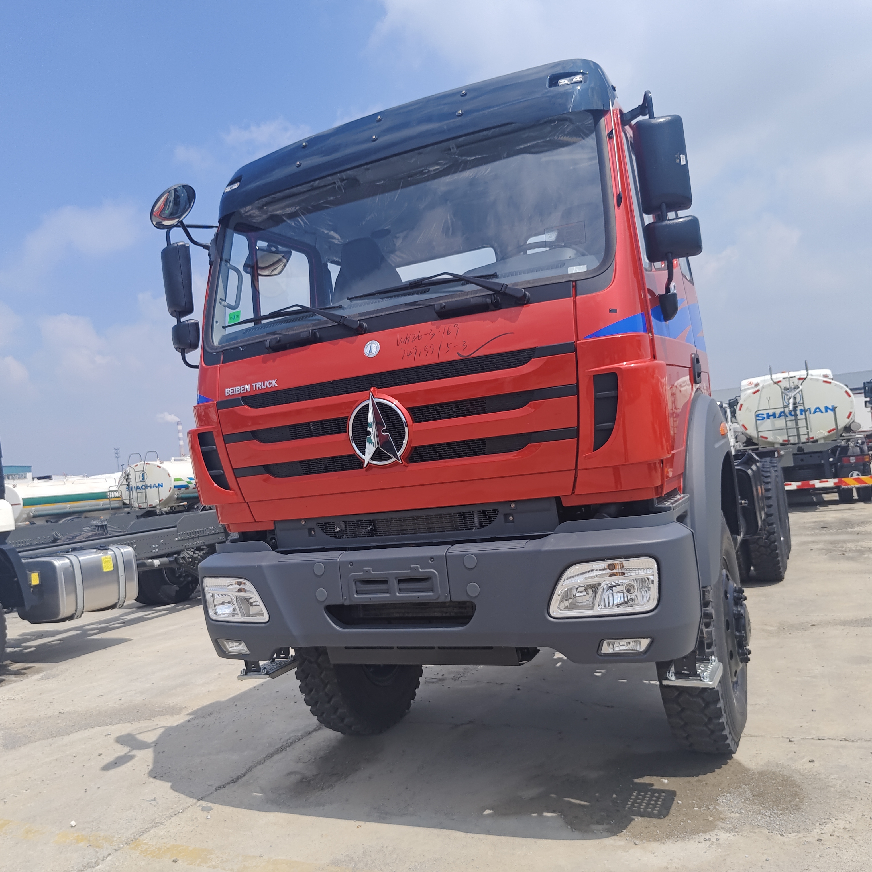 BEIBEN 2638 6×4 ciężka ciężarówka z silnikiem WEICHAI o mocy 380 KM i podwoziem Mercedes-Benz Technology