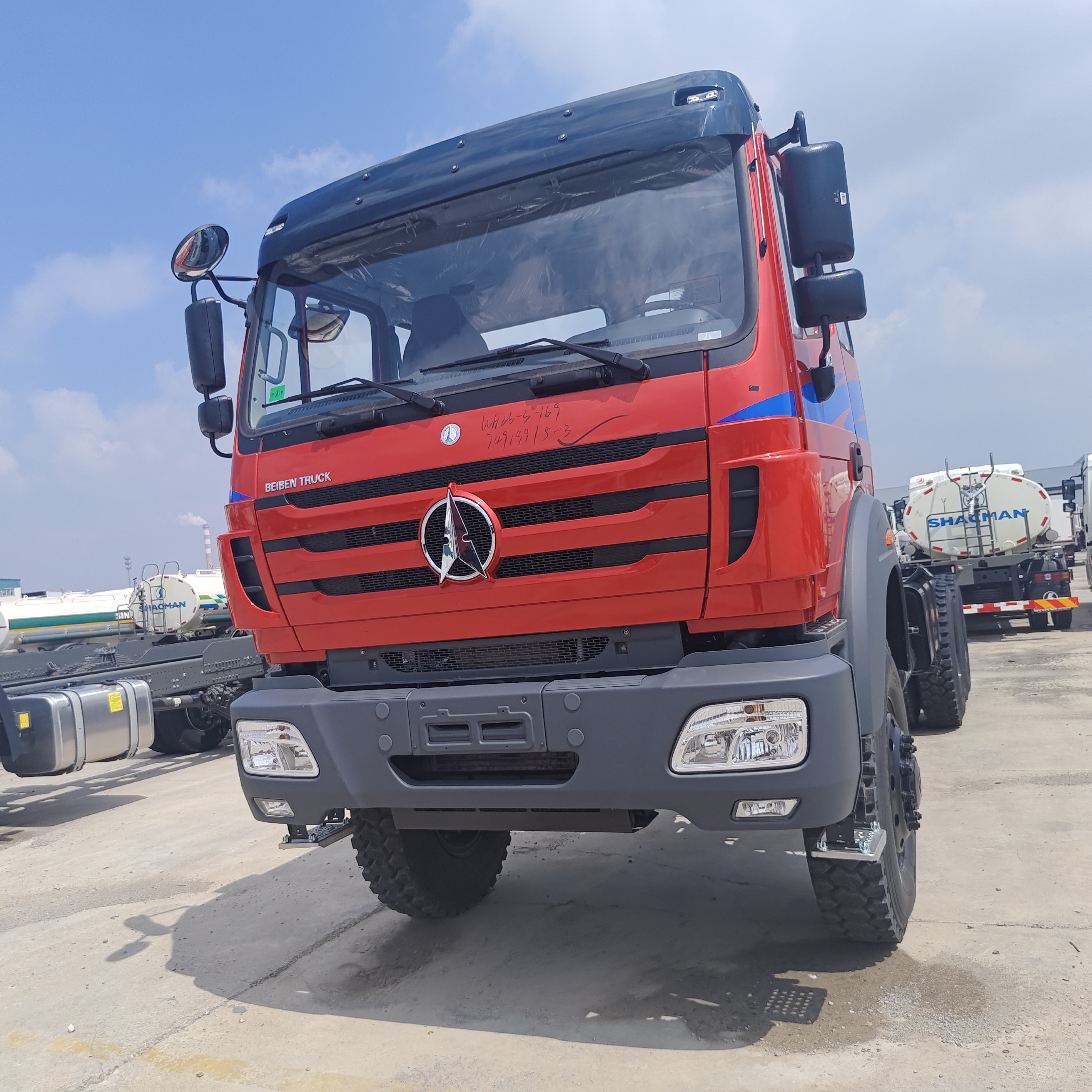 BEIBEN 2648 6×4 ciężka ciężarówka z silnikiem WEICHAI o mocy 480 KM i podwoziem Mercedes-Benz Technology