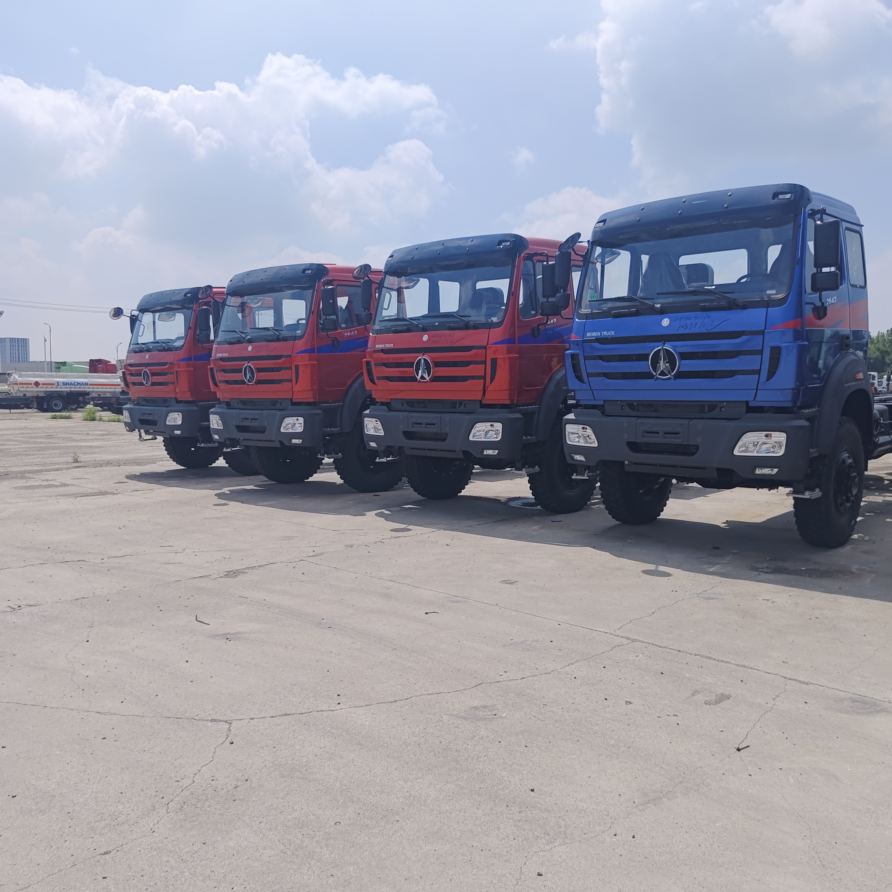 BEIBEN 2638 6×4 ciężka ciężarówka z silnikiem WEICHAI o mocy 380 KM i podwoziem Mercedes-Benz Technology