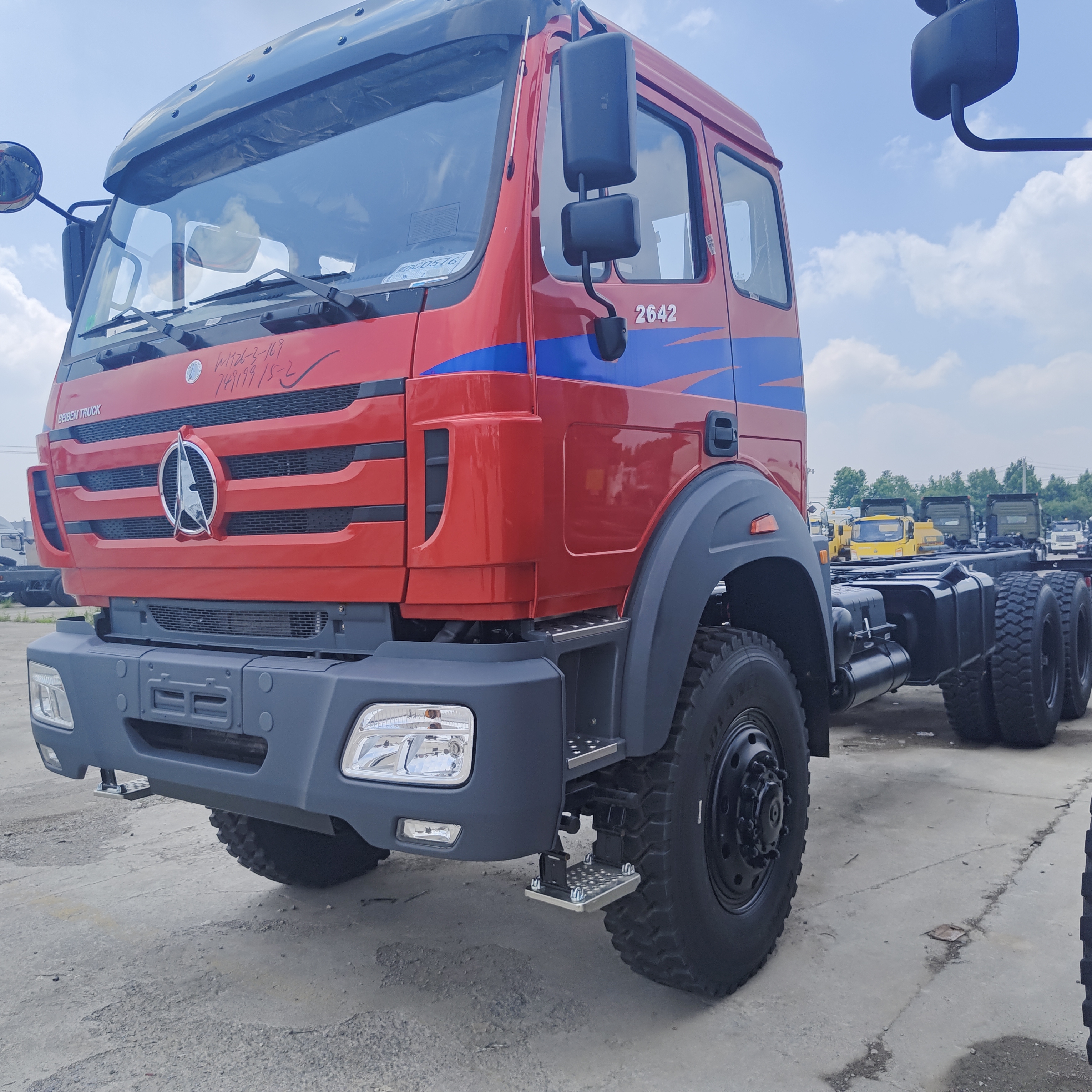 BEIBEN 2648 8×4 Mining Dump Truck z silnikiem WEICHAI o mocy 480 KM i ładunkiem 40-50 ton do ciężkiej eksploatacji górniczej