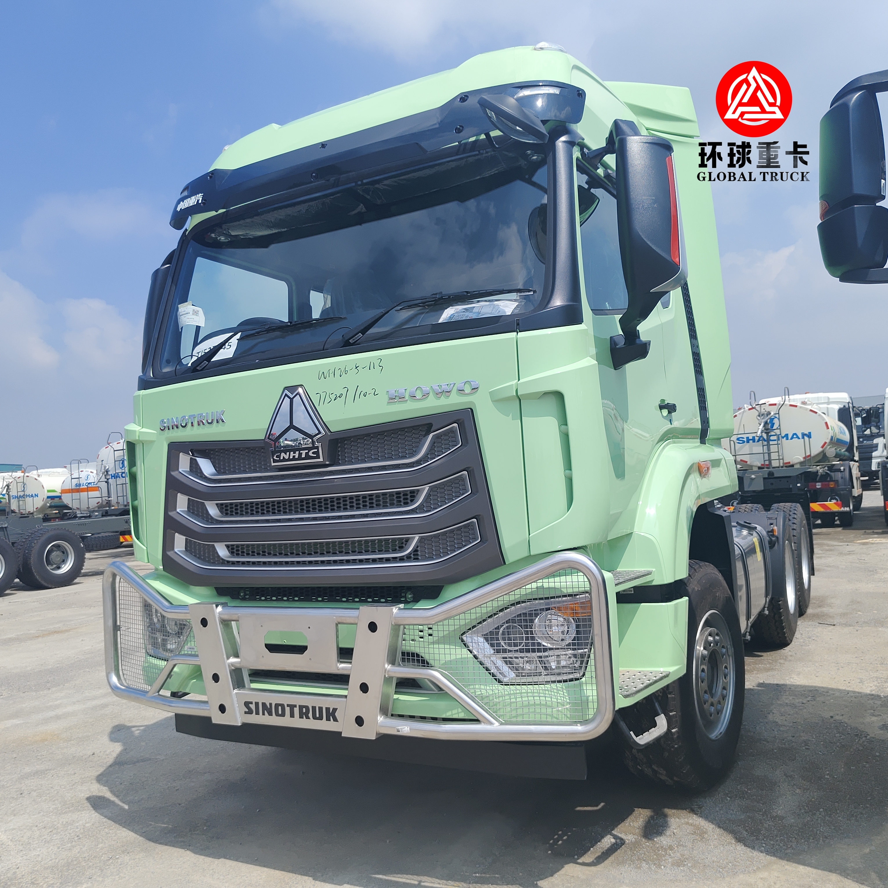 Nowy Sinotruk HOWO NX 430HP 6x4 System napędowy Ciężki ciągnik Ciężarówka Główny przenośnik do transportu kontenerów i ładunków