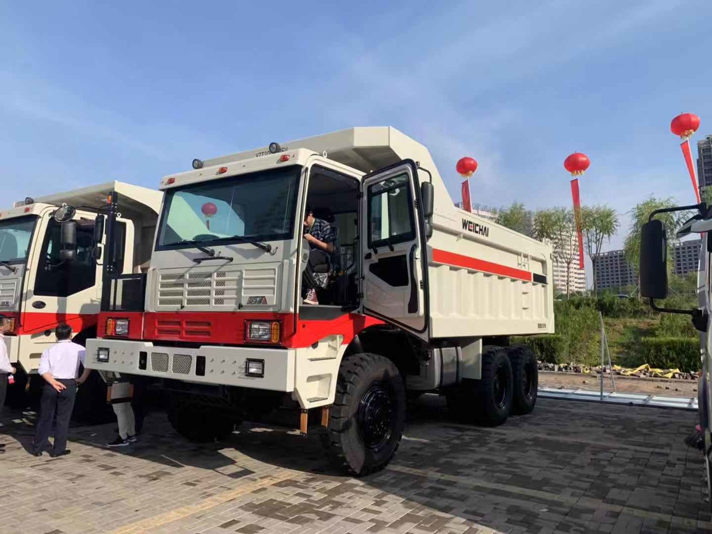 Weichai 90 Ton 10 Wheel Mining Dump Truck 420 Hp Euro 2 Rozstaw osi 3800